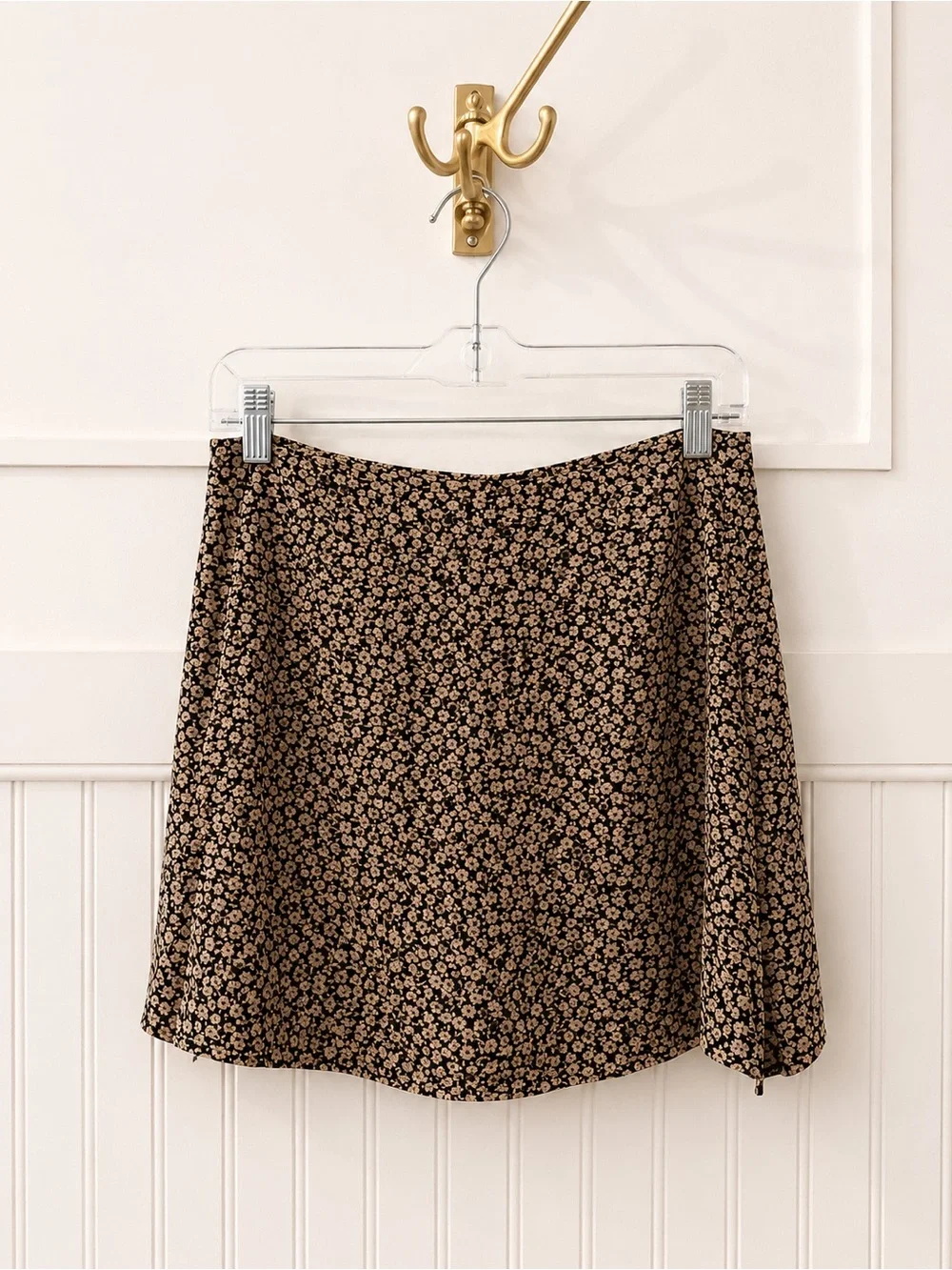 Banana Republic Black Skater Skort with Tan Floral Print - Picture 3 of 6